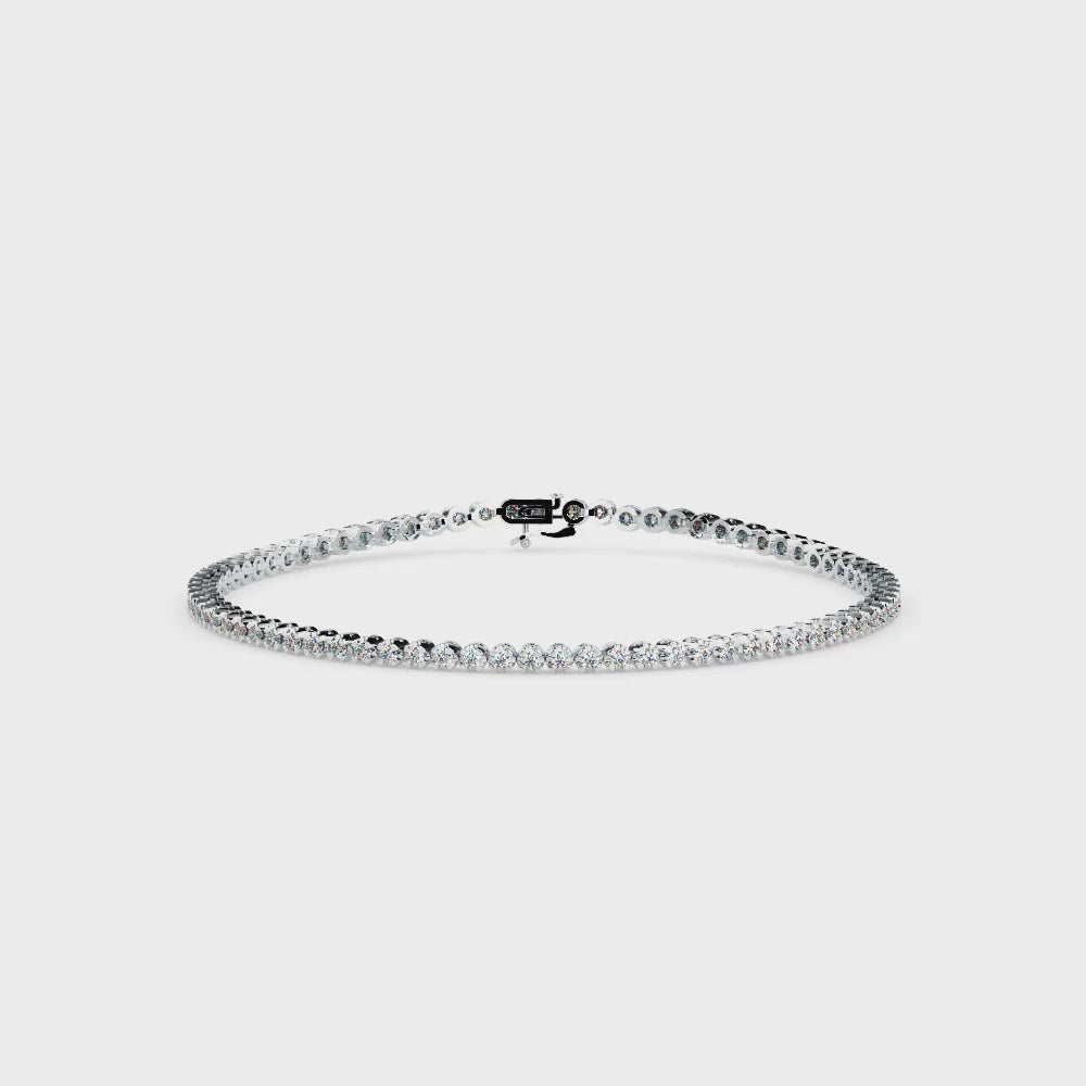 Pulsera de diamantes creados en laboratorio modelo Four Prong Tennis en oro de 18K (1.75 quilates)